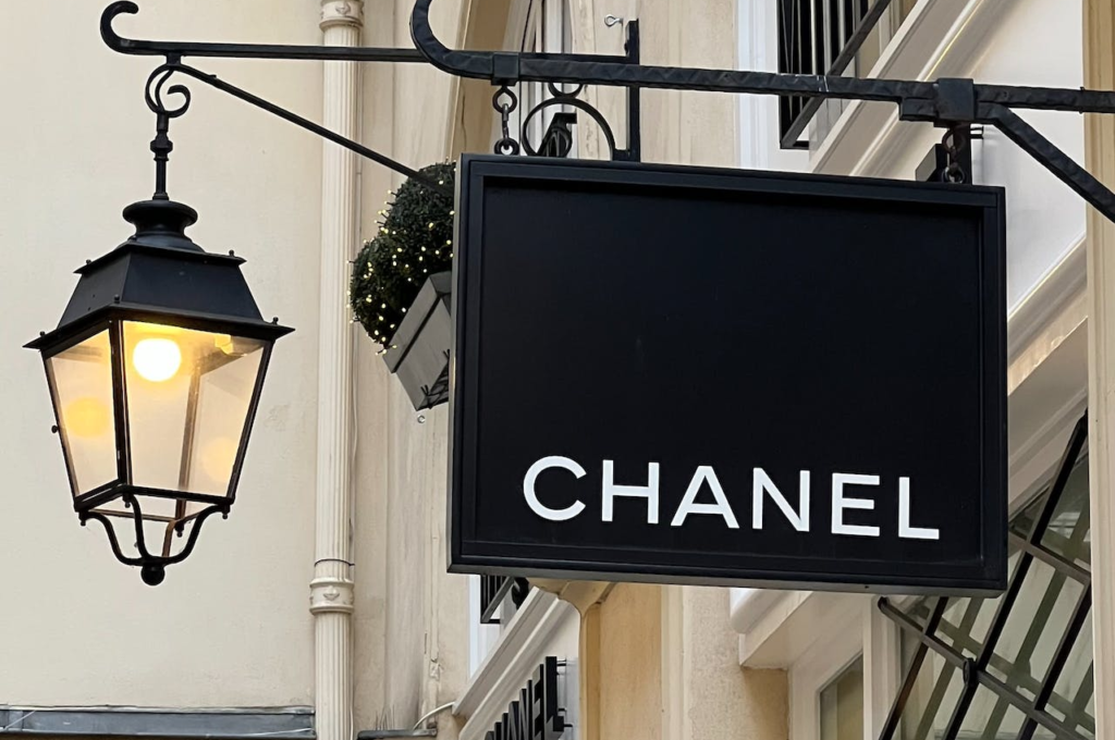 Arquitetura de luxo: 5 lições da Chanel para impulsionar o seu escritório.